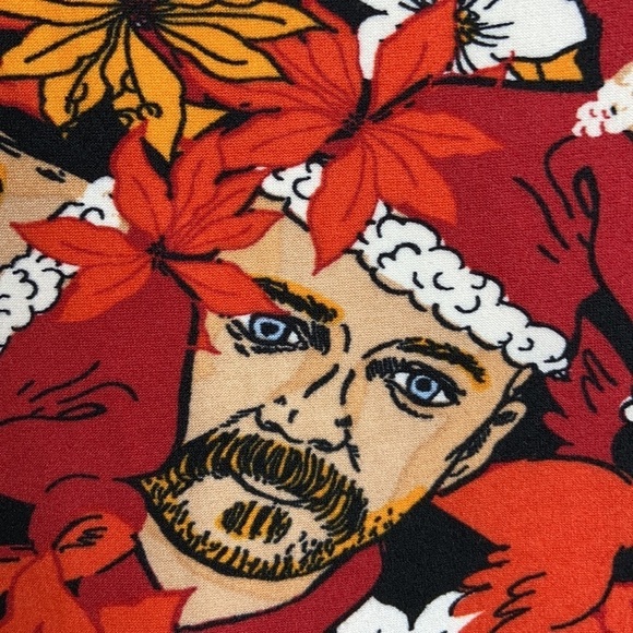 LulaRoe Sexy Santa Clause Print Short Sleeve Shirt Size XS NEW - Picture 4 of 11